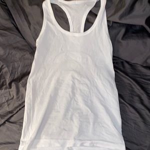 Lulu swiftly tech tank